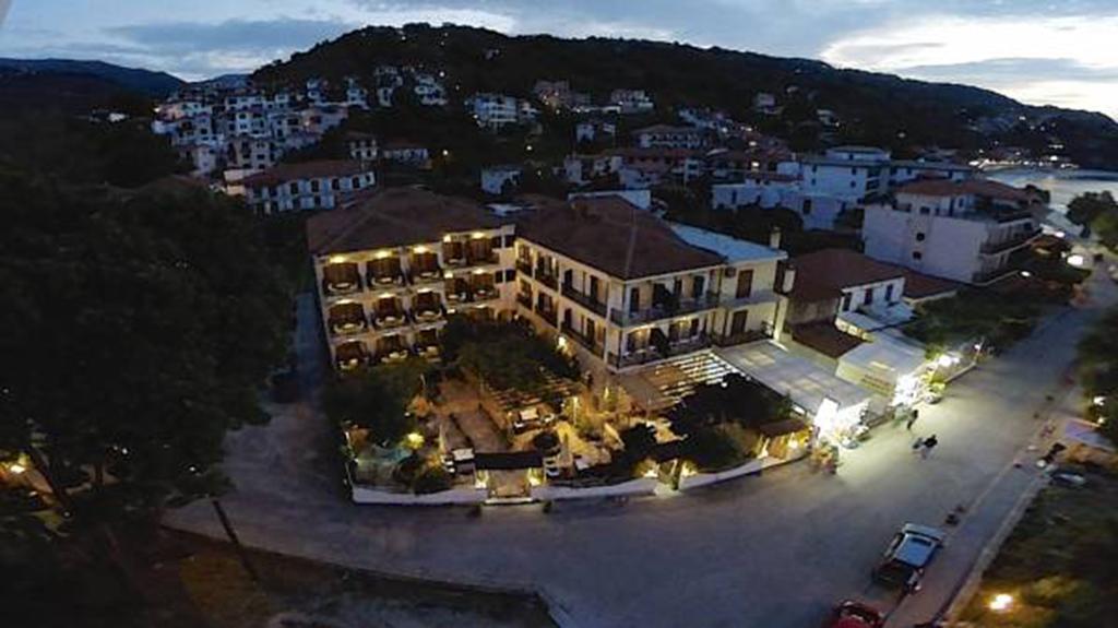 Zefiros Otel Agios Ioannis  Dış mekan fotoğraf